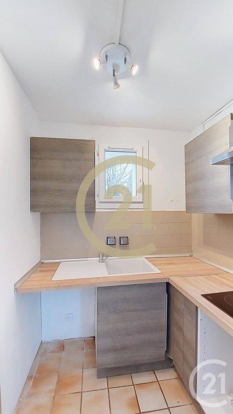 Maison à louer, 88m², Théziers