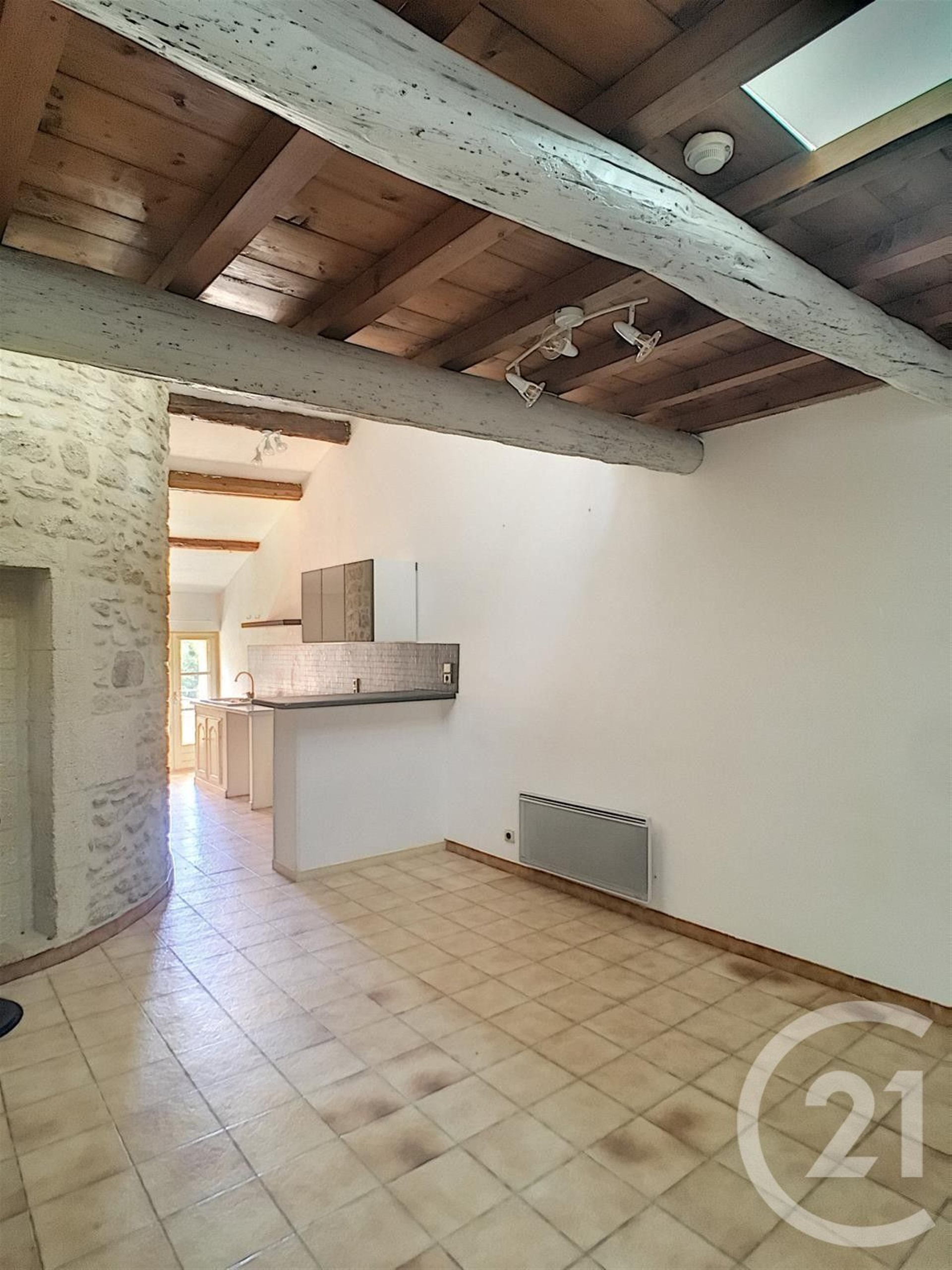 Appartement à louer, 63m², Remoulins