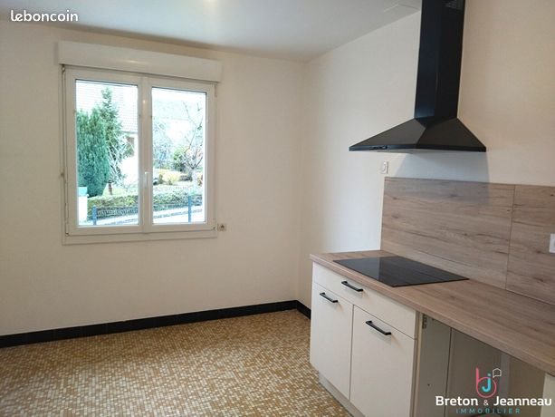 Maison à louer, 111m², Mayenne