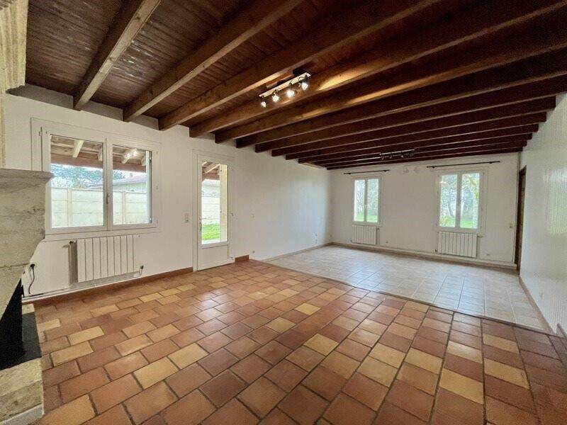 Maison à louer, 115m², Laruscade