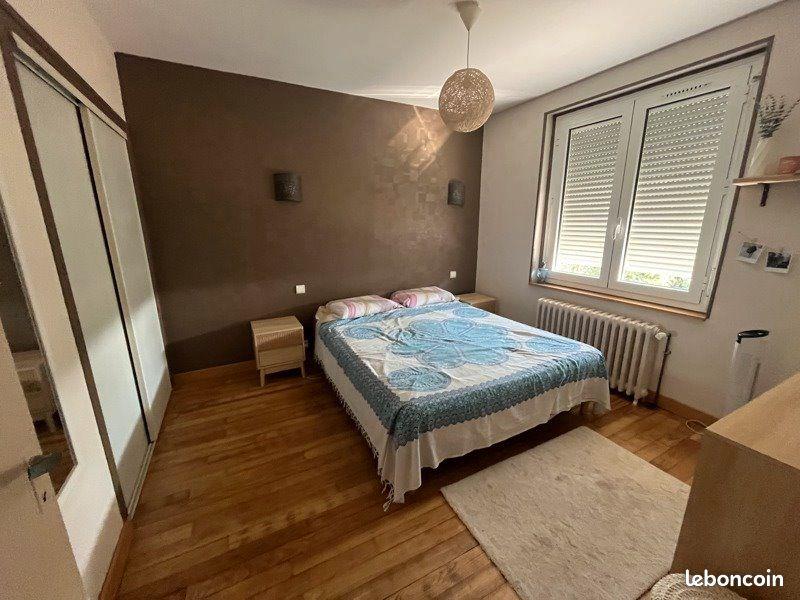 Maison à louer, 95m², Saint-Yrieix-la-Perche