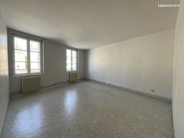 Appartement à louer, 56m², Marines