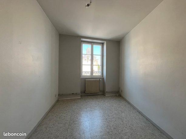 Appartement à louer, 56m², Marines