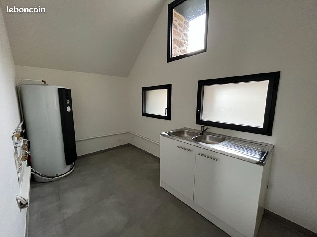 Maison à louer, 131m², Epiniac