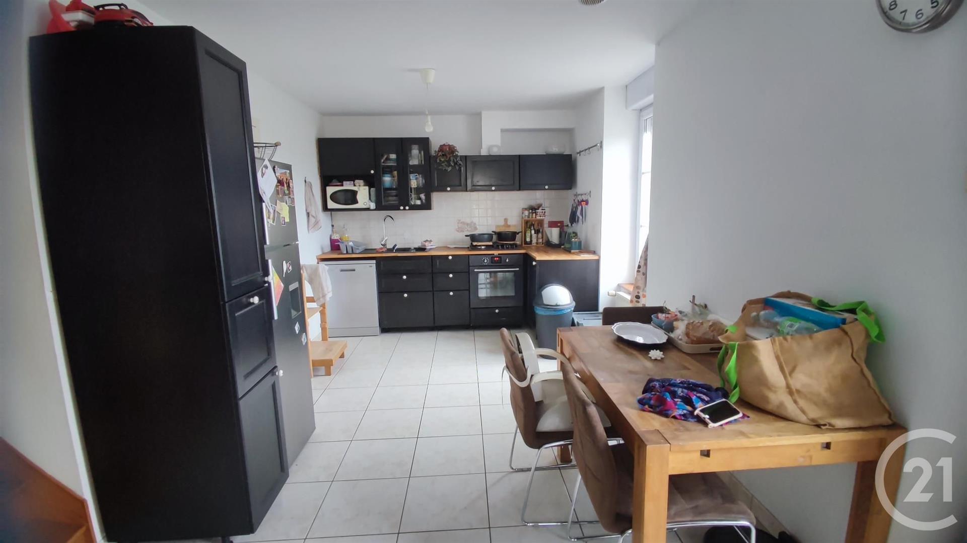 Maison à louer, 90m², Cuguen
