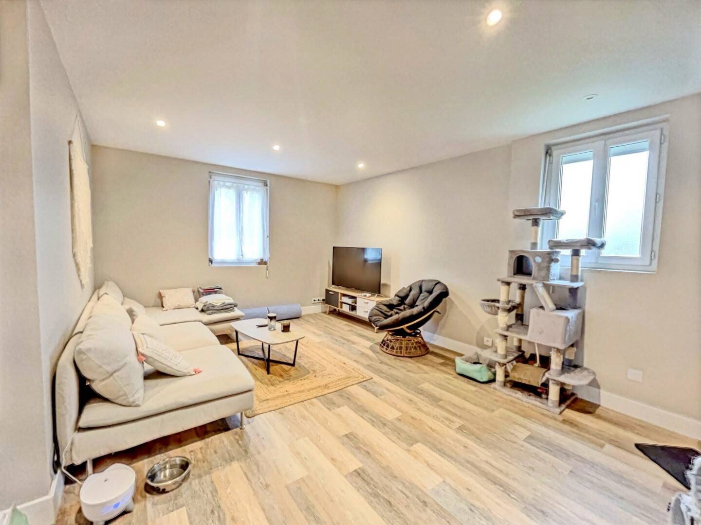 Maison à louer, 127m², Saint-Pantaléon-de-Larche