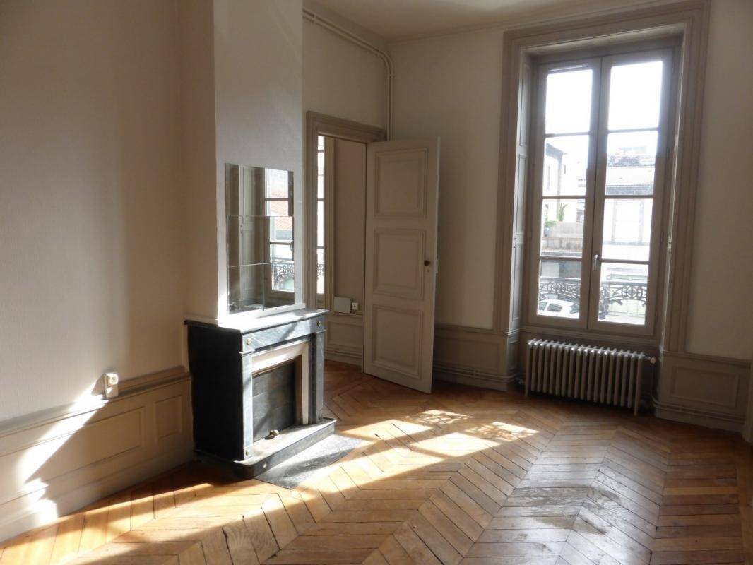 Appartement à louer, 118m², Clermont-Ferrand