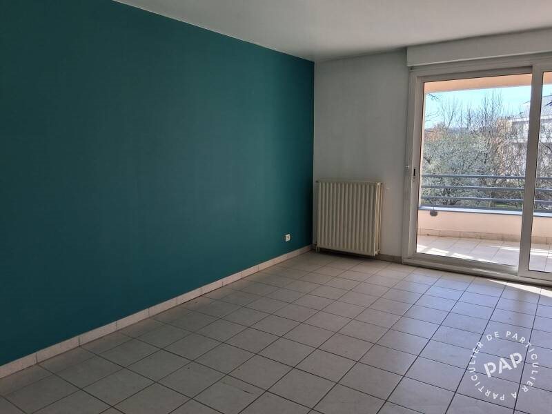 Appartement à louer, 76m², Bron