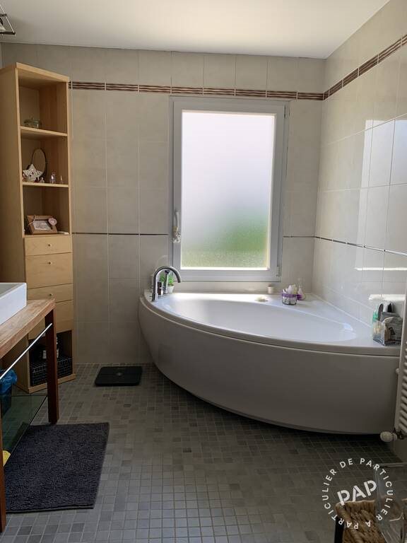 Maison à louer, 175m², Montanay