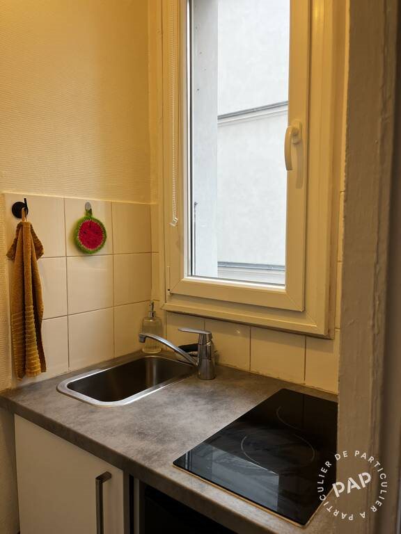 Appartement à louer, 22m², Paris 18ème