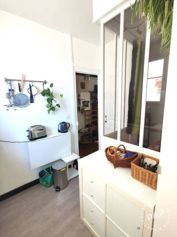 Appartement à louer, 27m², Paris 18ème