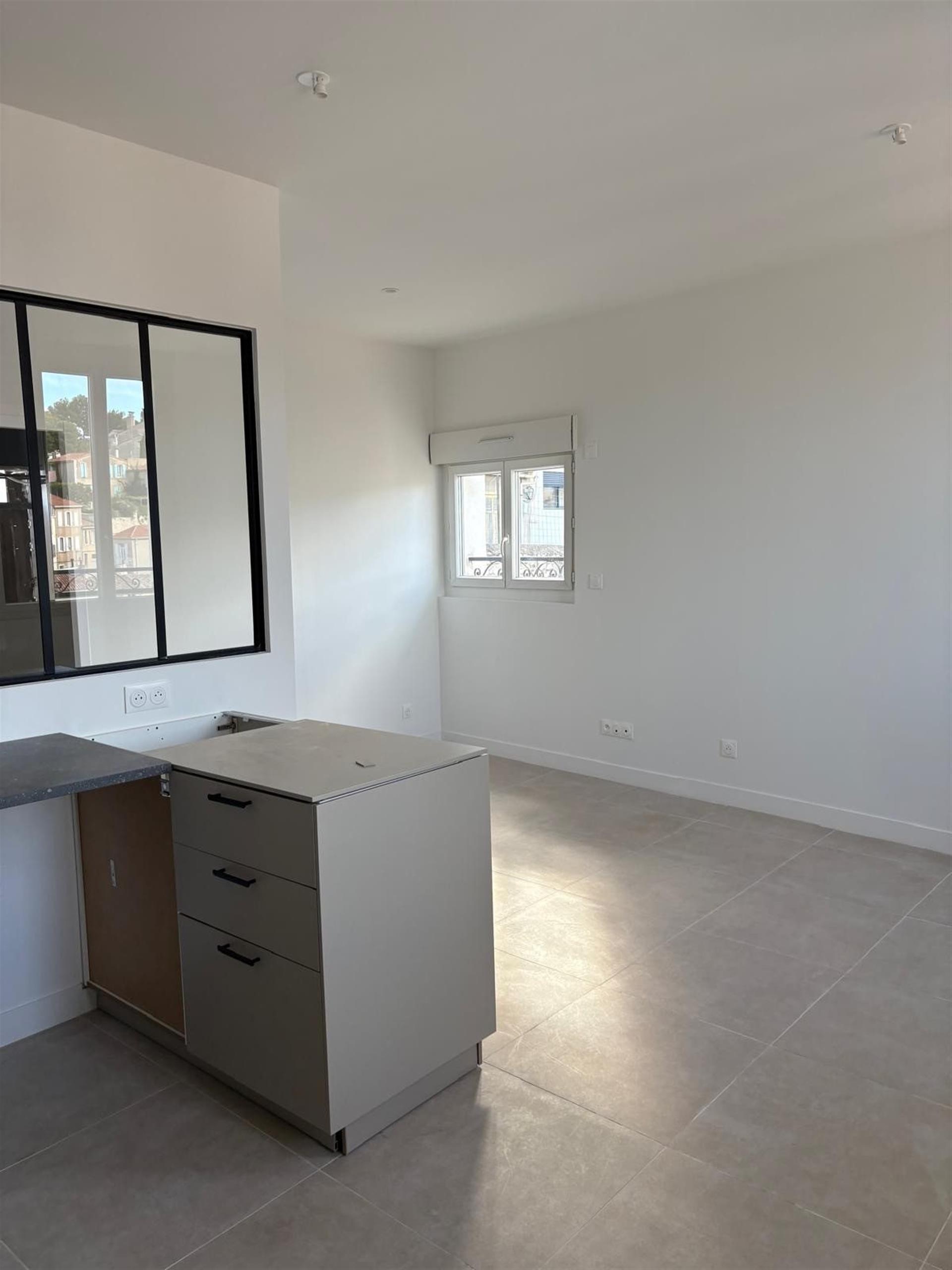 Appartement à louer, 36m², Marseille 6ème