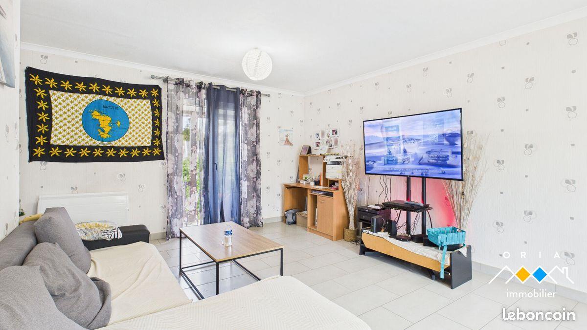 Maison à louer, 87m², Mazerulles