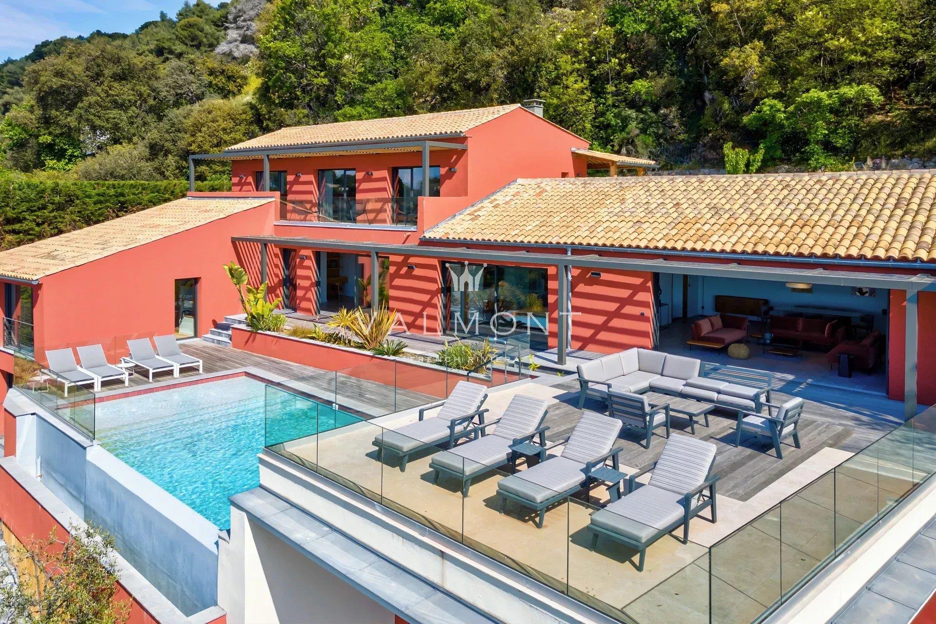 Exceptional Contemporary Villa Perched On The Heights Of Villefranche