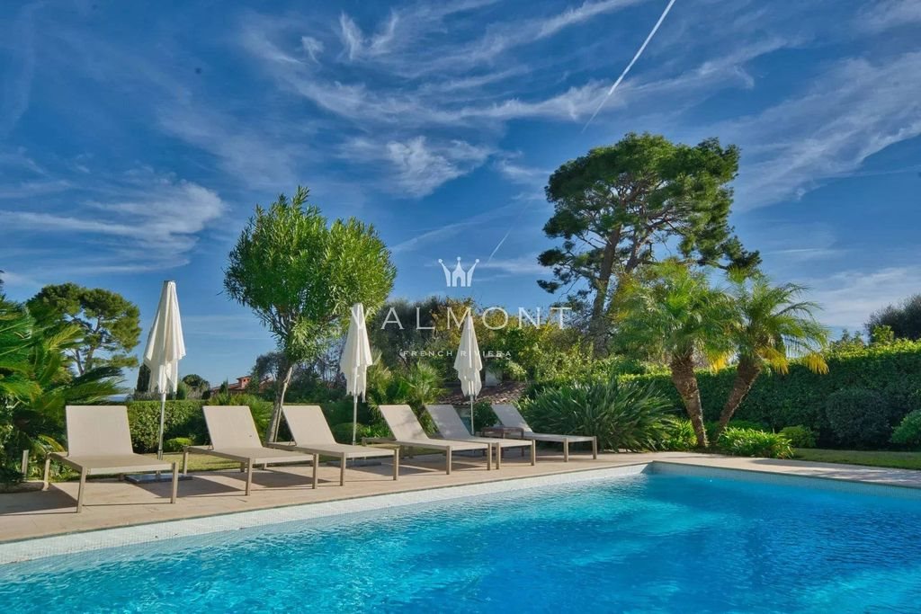 Maison à louer, 290m², Saint-Jean-Cap-Ferrat