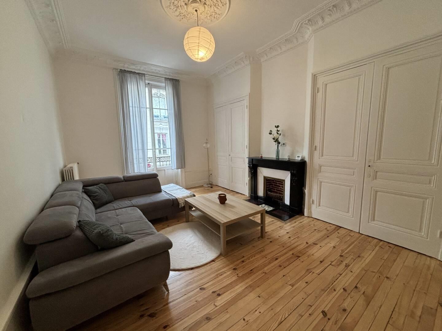 Appartement à louer, 104m², Saint-Etienne