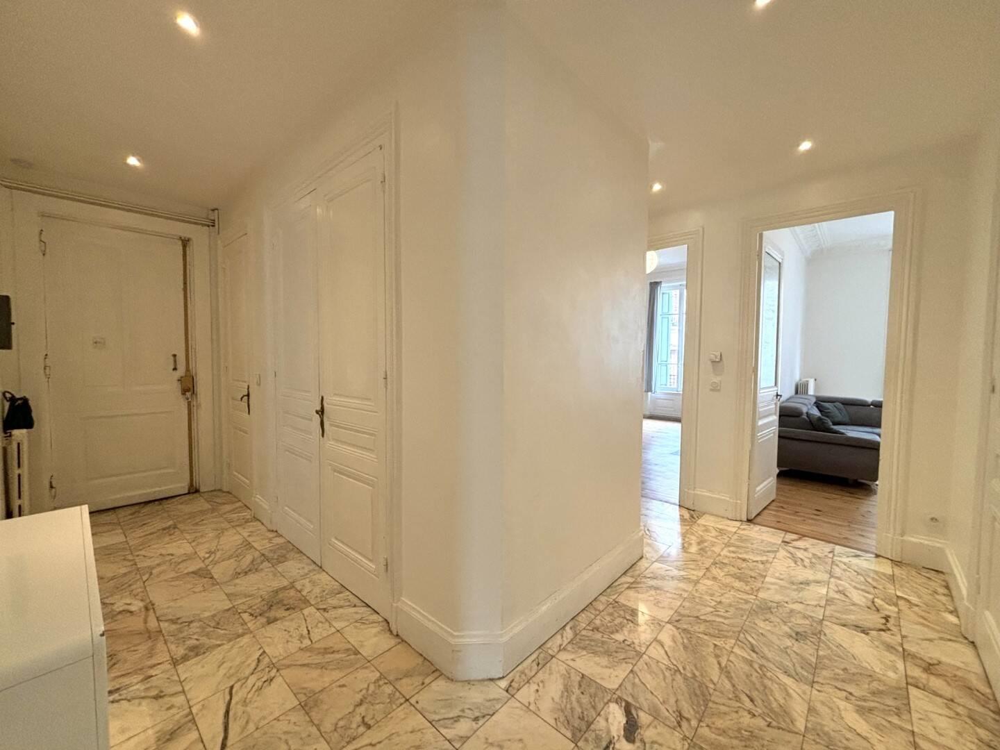 Appartement à louer, 104m², Saint-Etienne