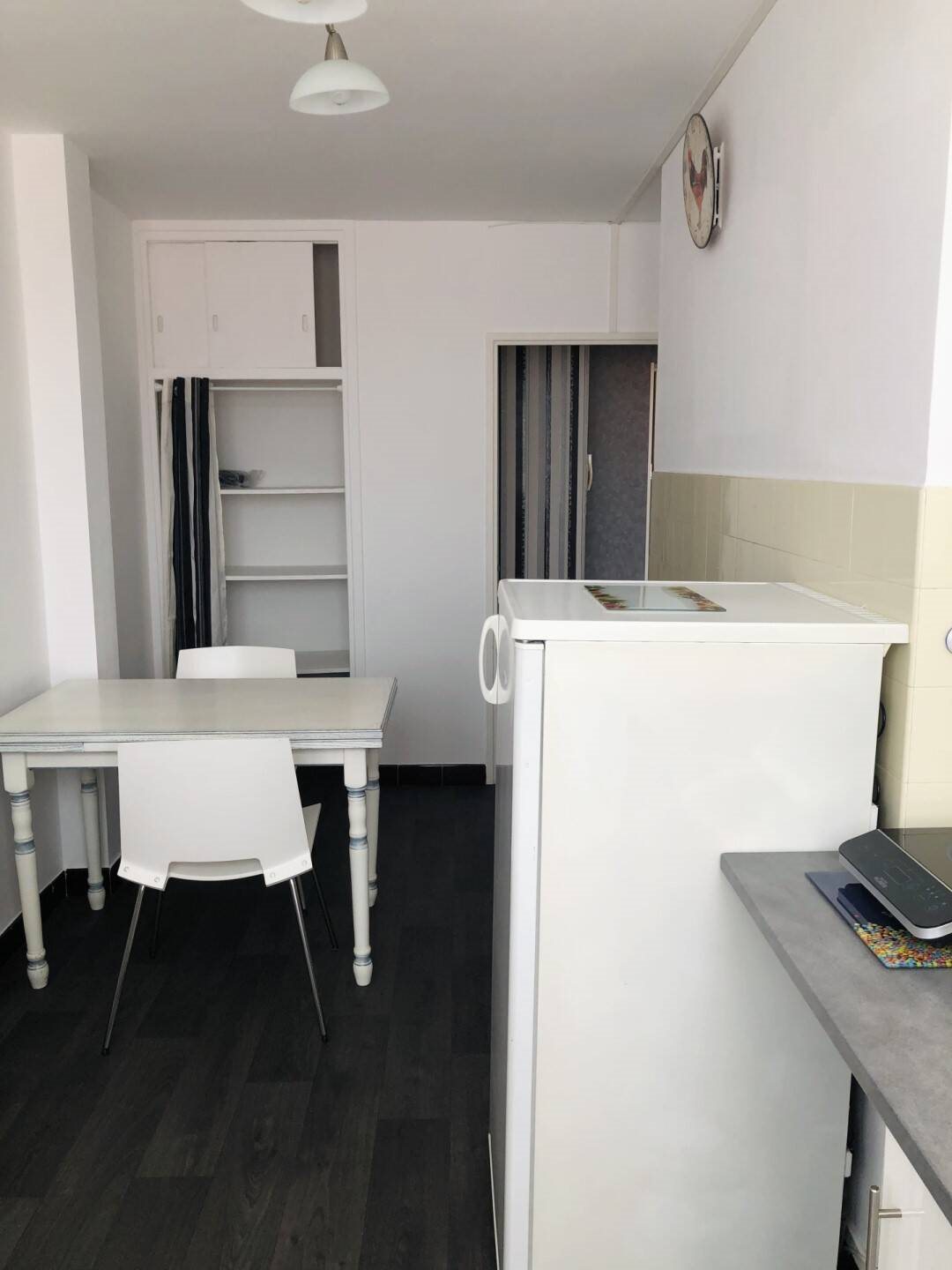Appartement à louer, 31m², Saint-Etienne