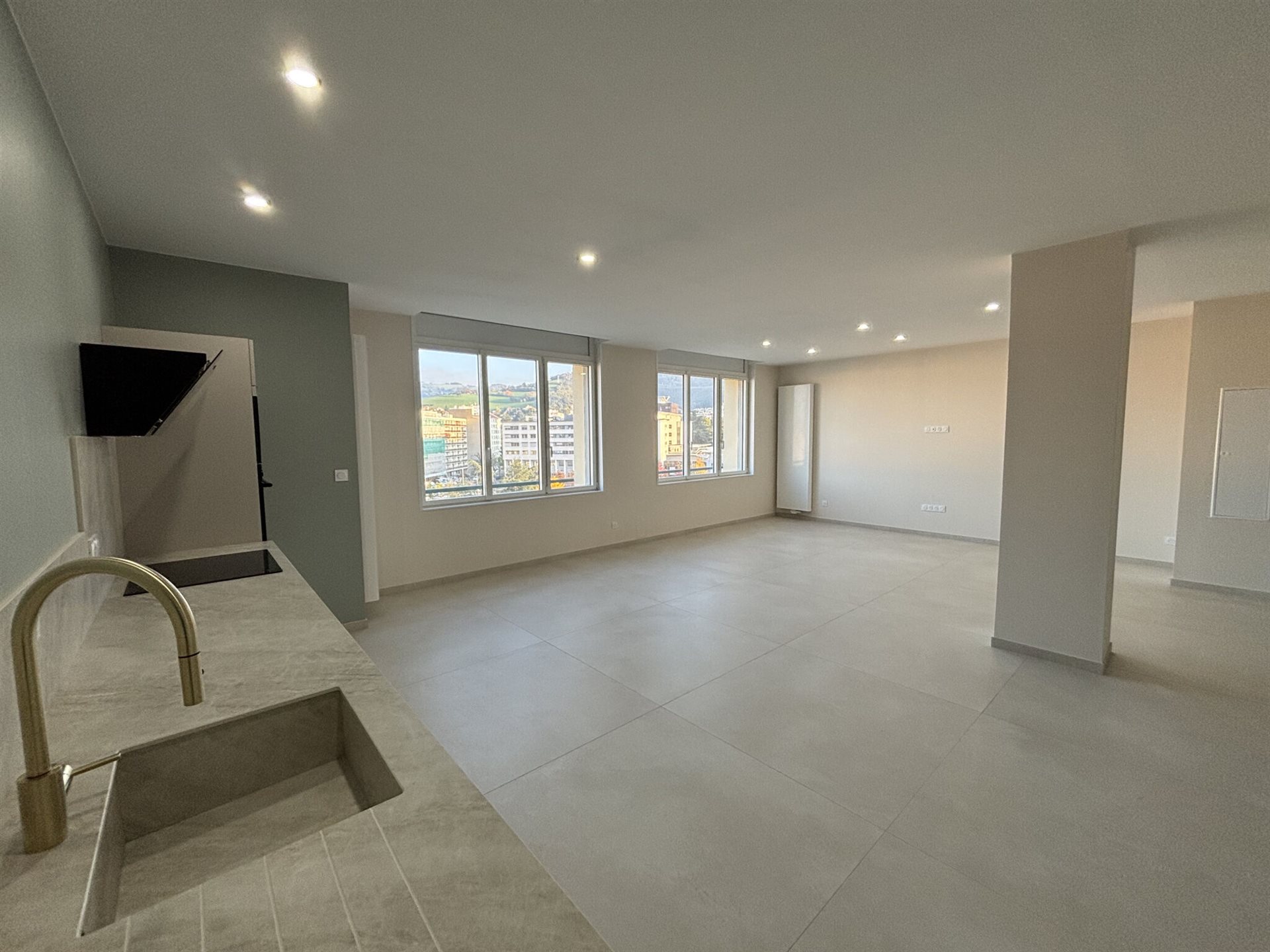 Appartement à louer, 91m², Saint-Etienne