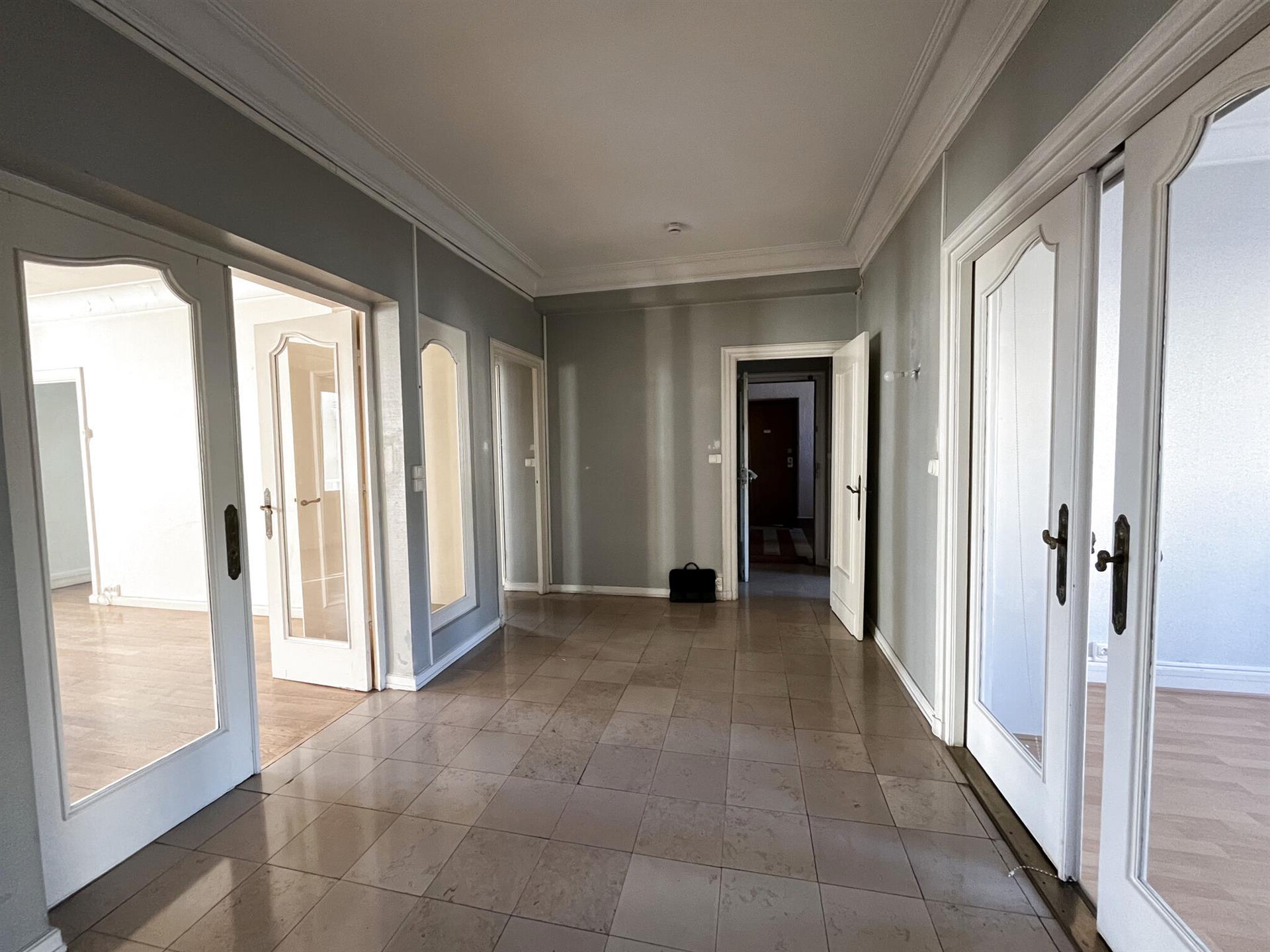 Appartement à vendre, 141m², Saint-Etienne