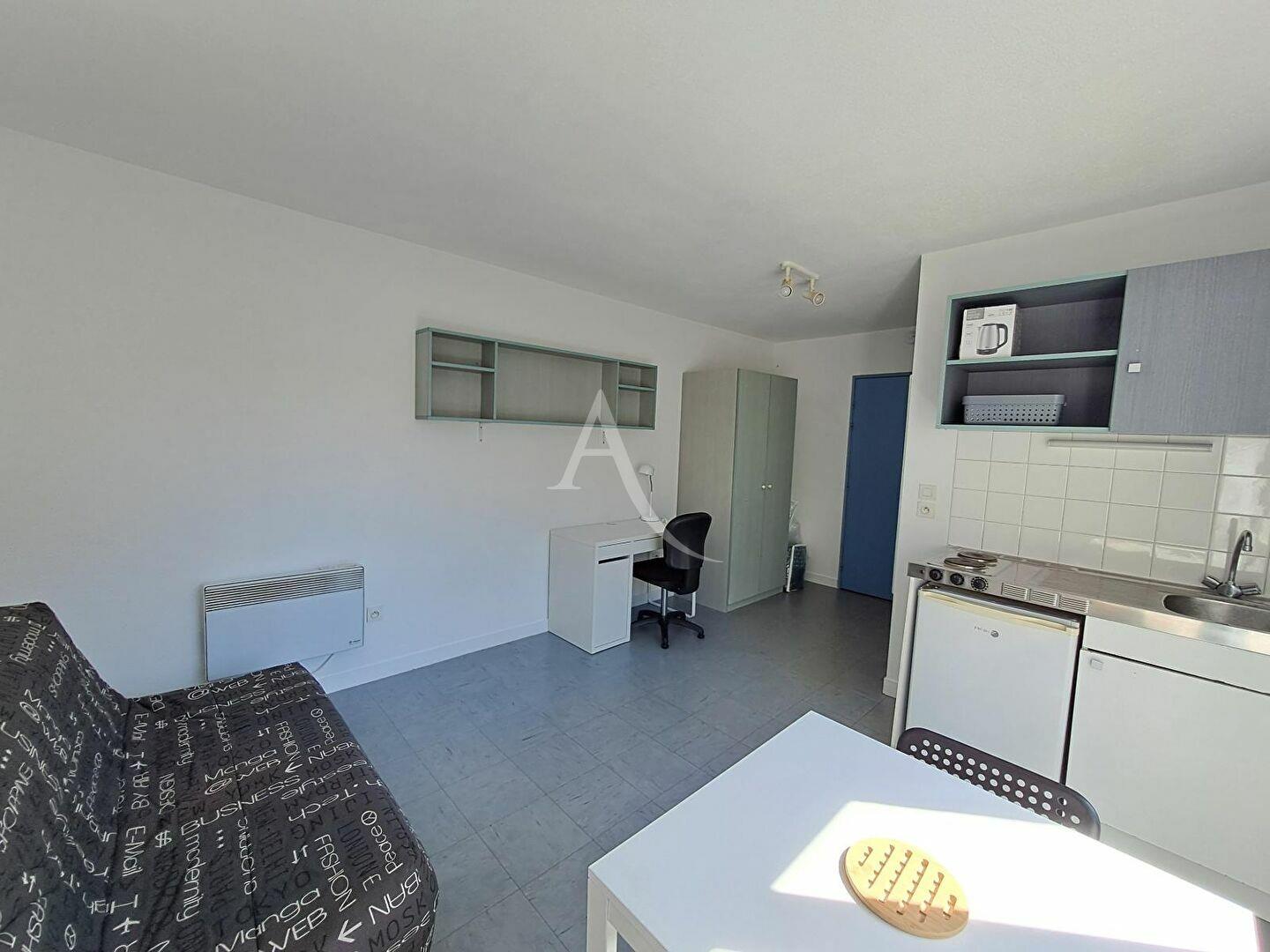 Appartement à louer, 18m², Nantes