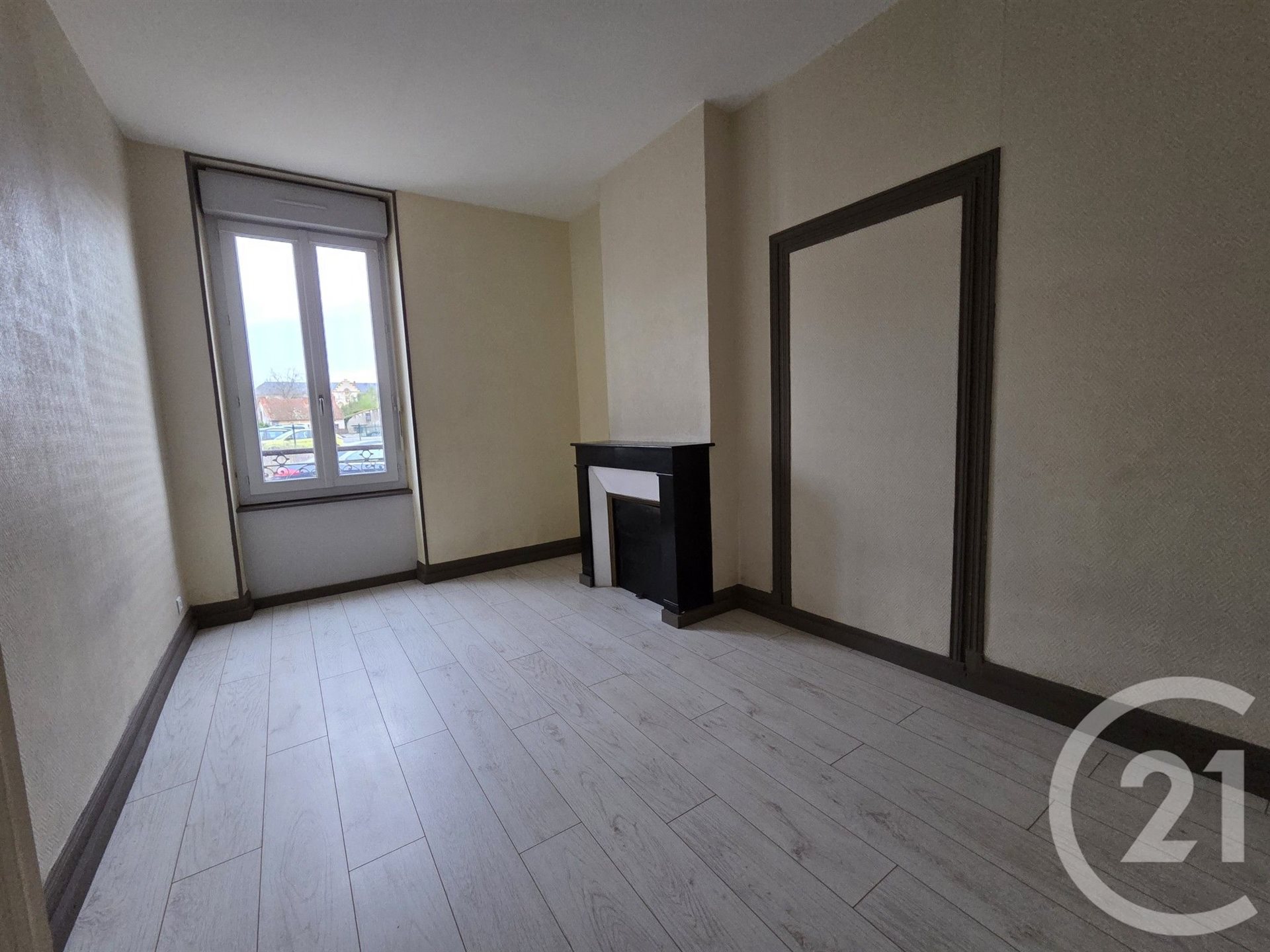 Appartement à louer, 83m², Varennes-sur-Allier