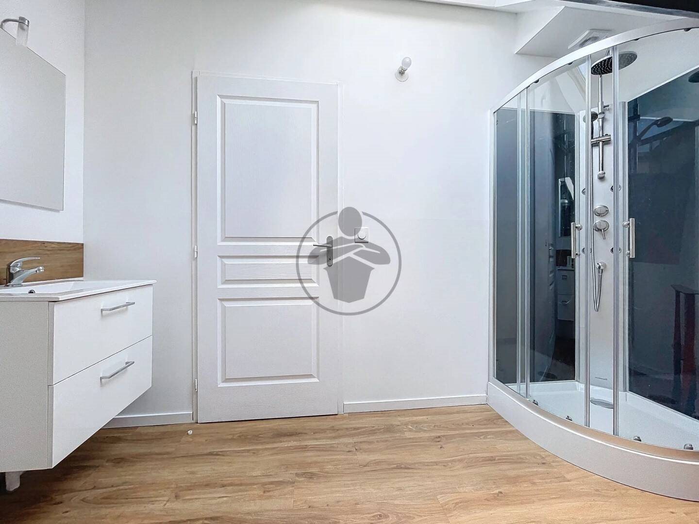 Appartement à louer, 24m², Saint-Quentin