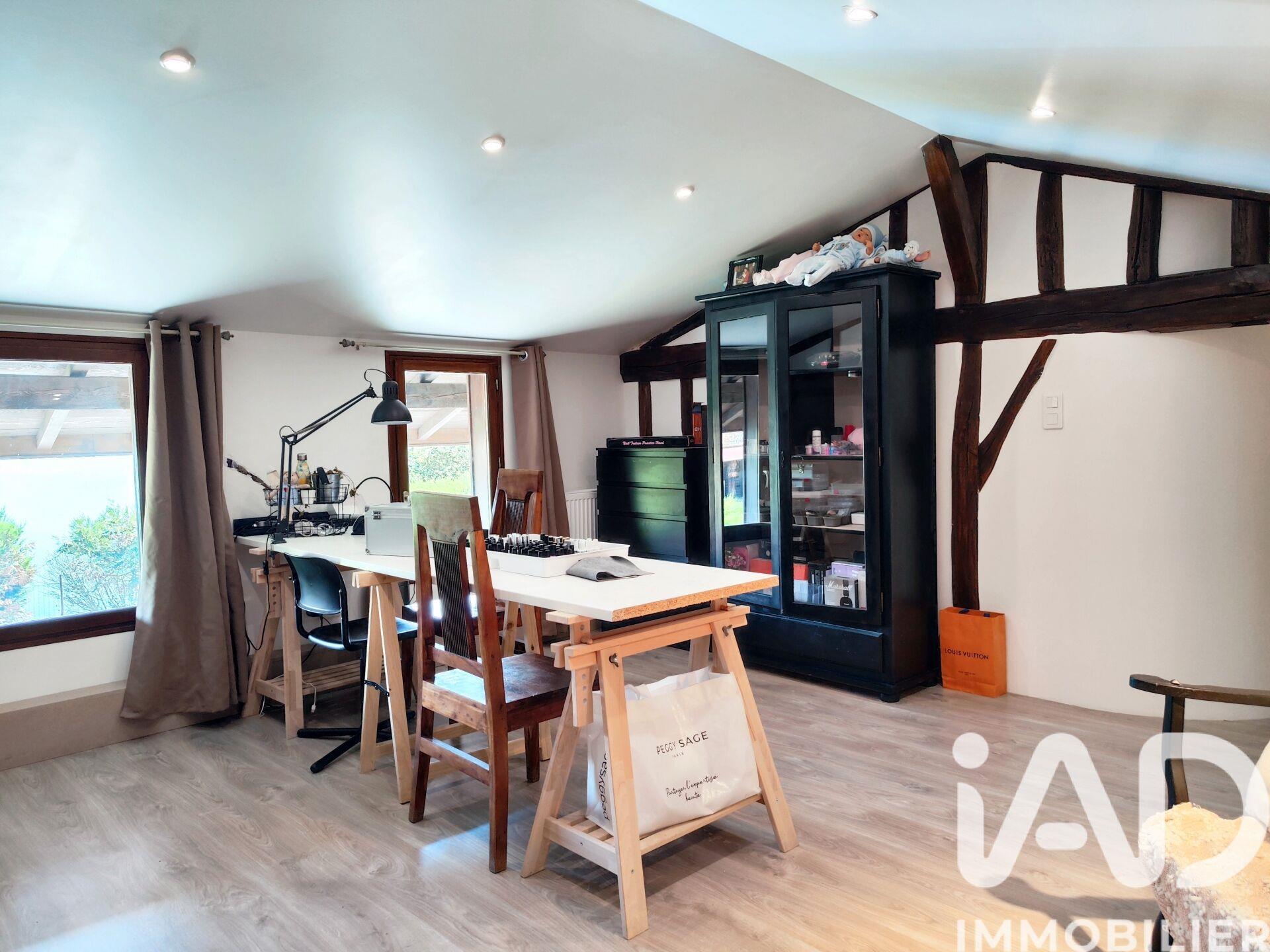 Maison à vendre, 185m², Pringy