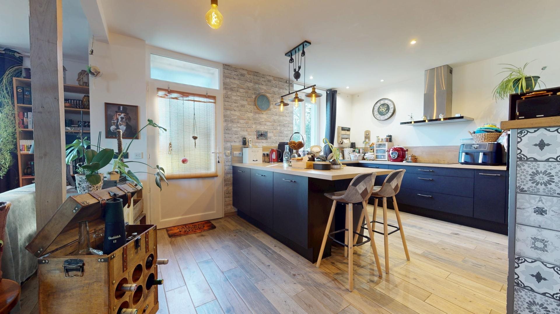 Maison à vendre, 97m², Leuhan