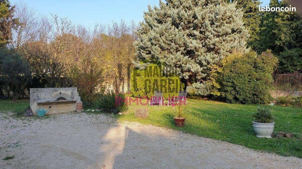 Maison à louer, 191m², Pernes-les-Fontaines