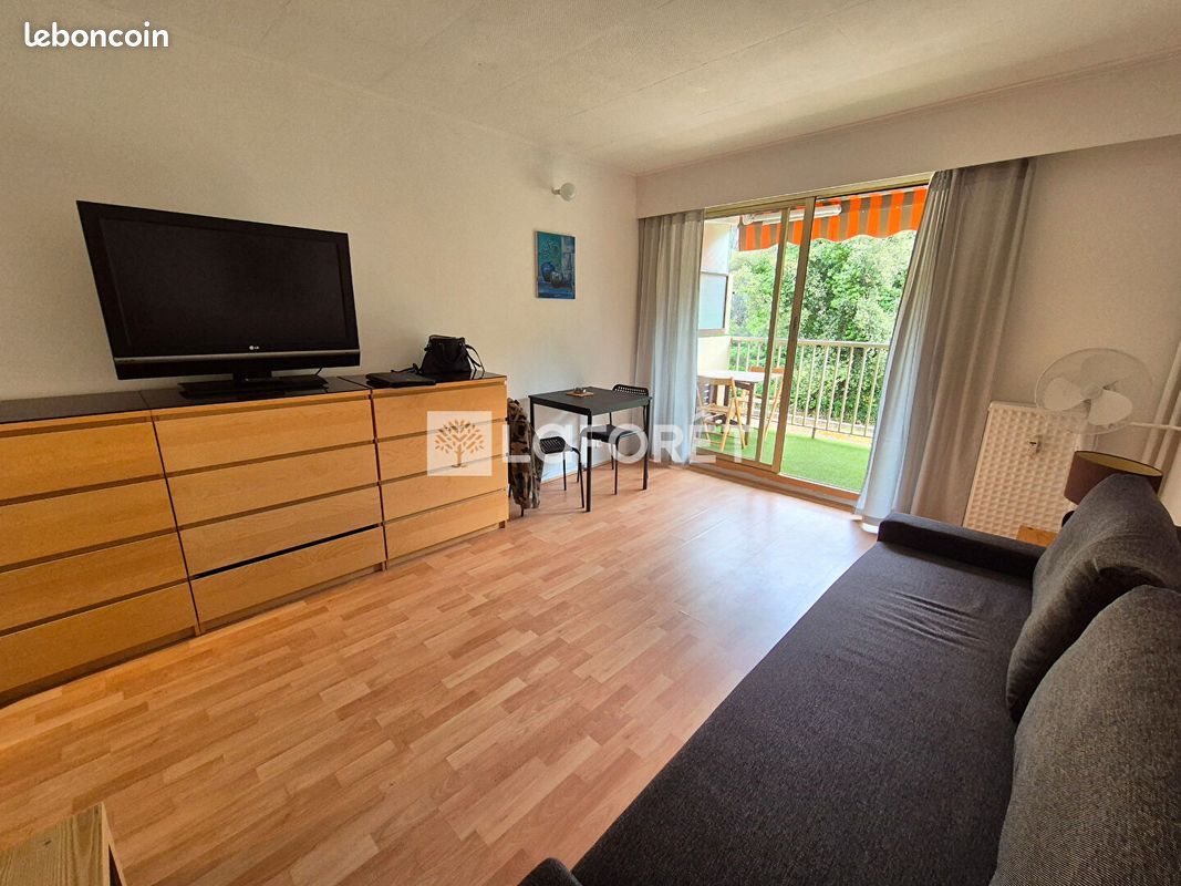Appartement à louer, 23m², Peymeinade