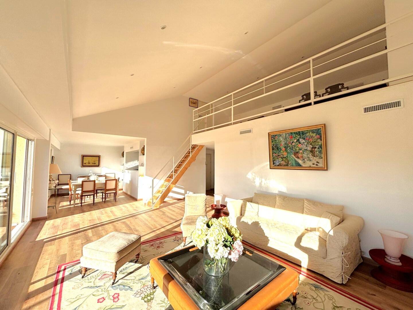 Appartement à louer, 95m², Cassis