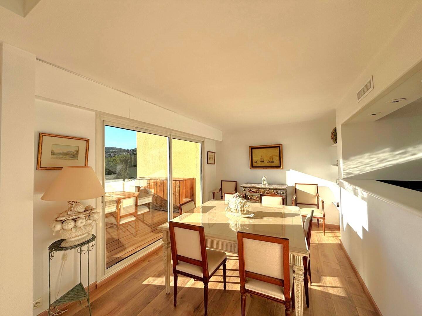 Appartement à louer, 95m², Cassis