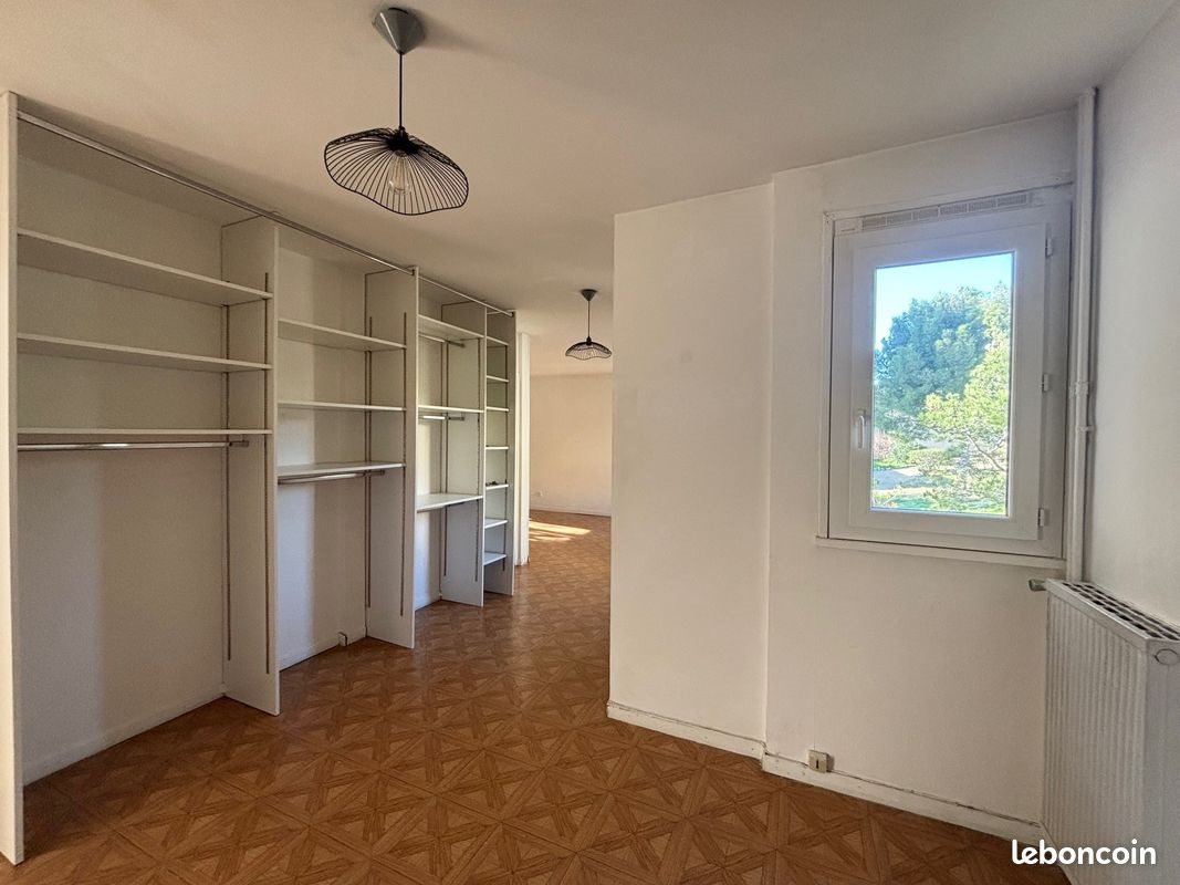 Appartement à louer, 67m², Cassis