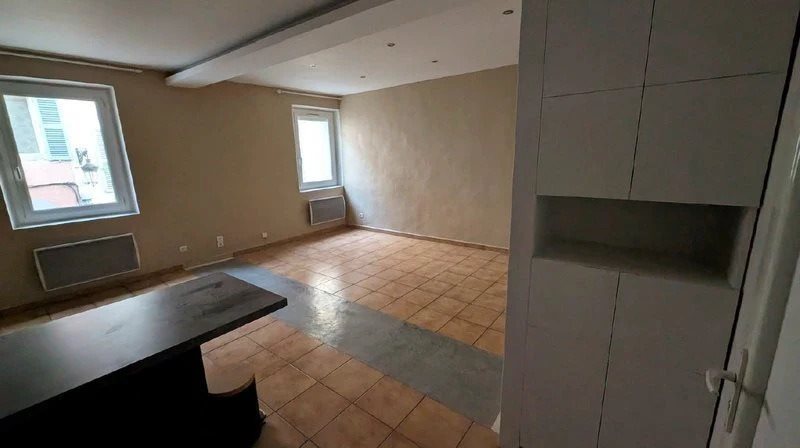 Appartement à louer, 55m², Gémenos