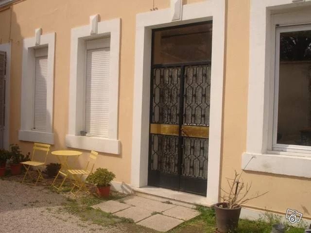 Appartement à louer, 18m², Marseille 8ème