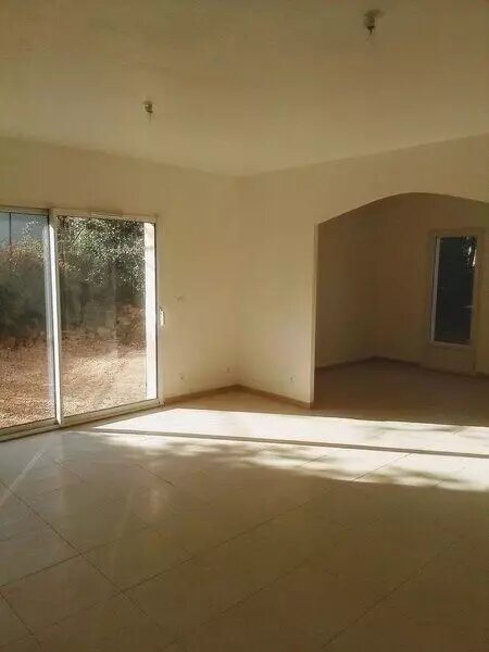 Maison à louer, 90m², Saint-Maximin-la-Sainte-Baume