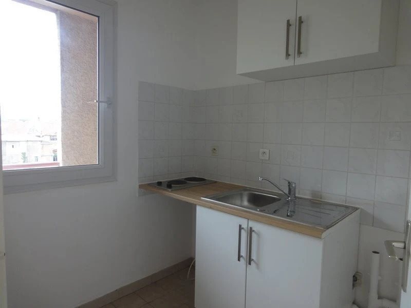 Appartement à louer, 28m², Marseille 13ème