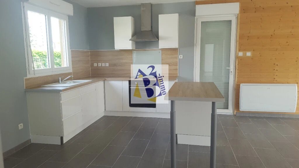 Maison à louer, 115m², Chasseneuil-sur-Bonnieure