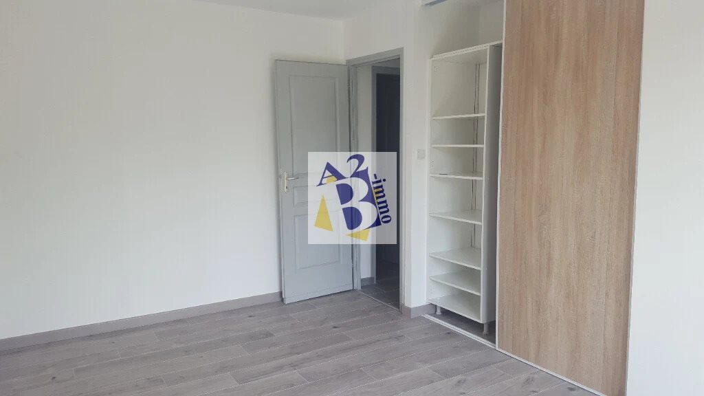 Maison à louer, 115m², Chasseneuil-sur-Bonnieure