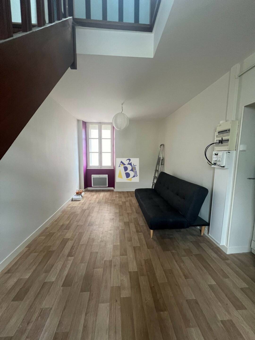 Appartement à louer, 32m², Touvre