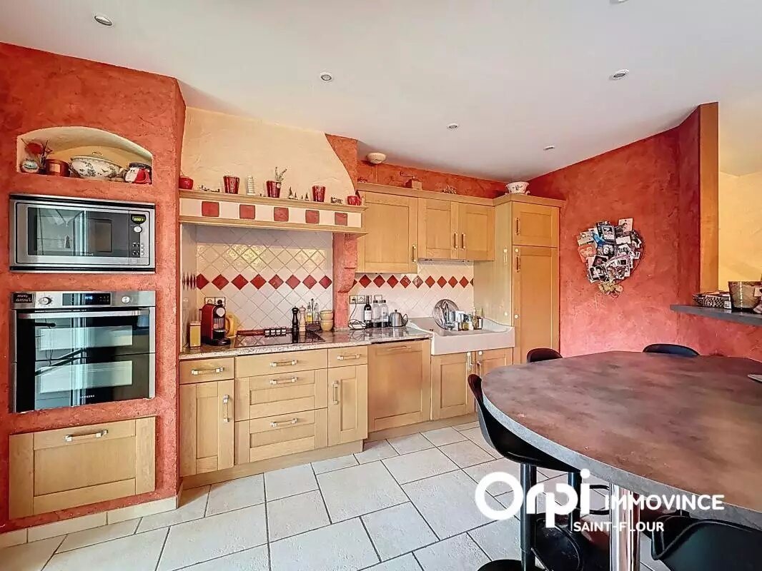 Maison à vendre, 183m², Saint-Flour