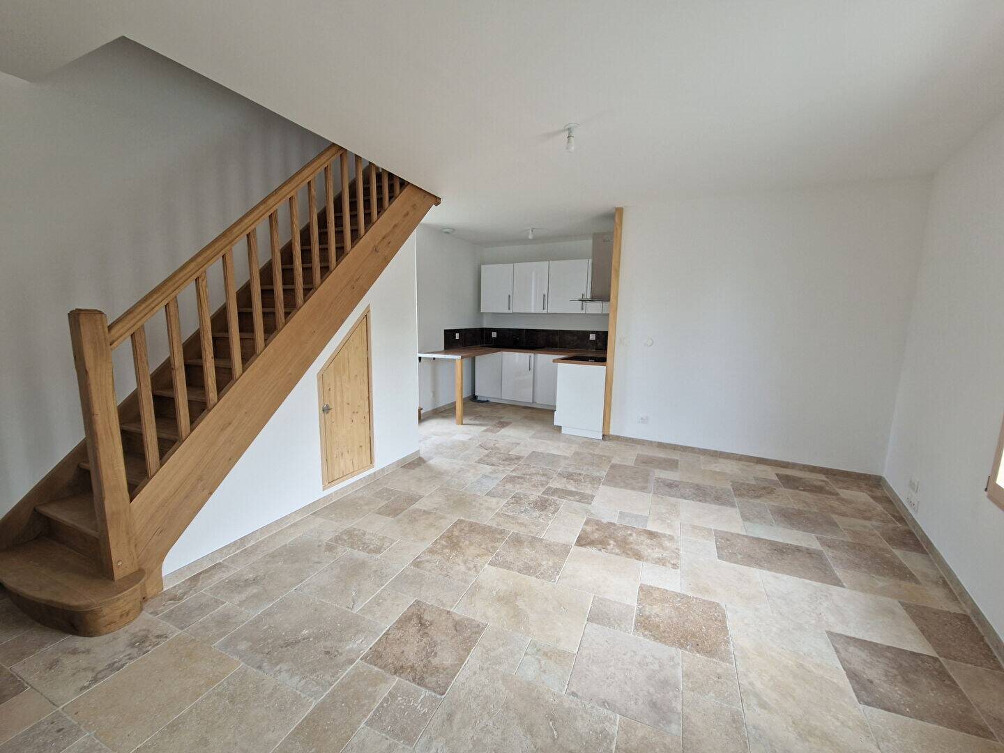 Maison à louer, 56m², Thairé