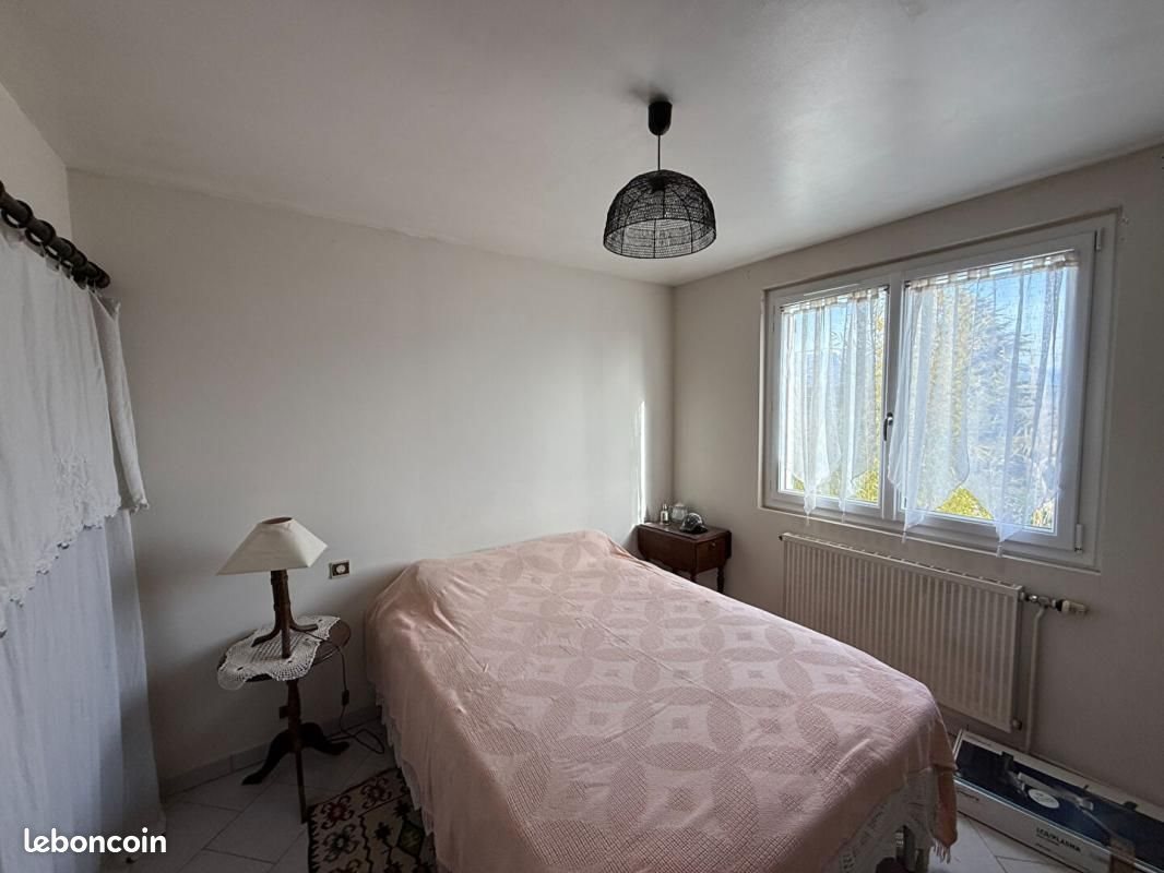 Maison à vendre, 132m², Charnècles