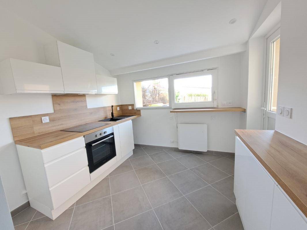 Maison à louer, 84m², Rives