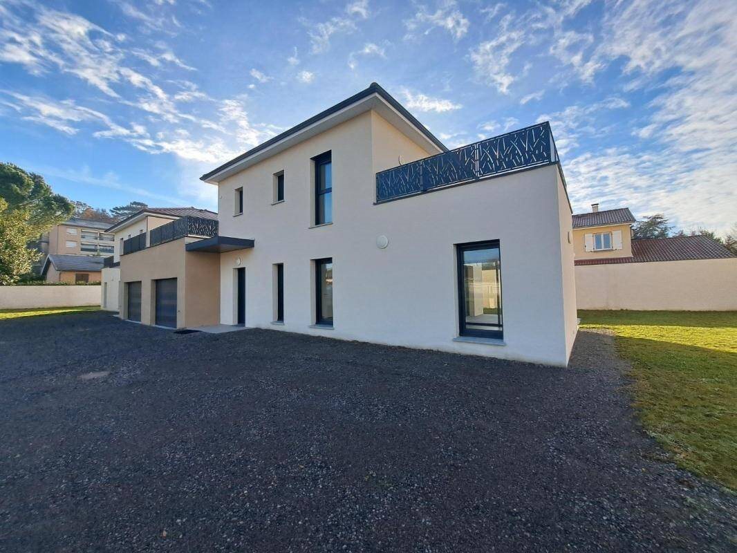 Maison à louer, 135m², Meyzieu