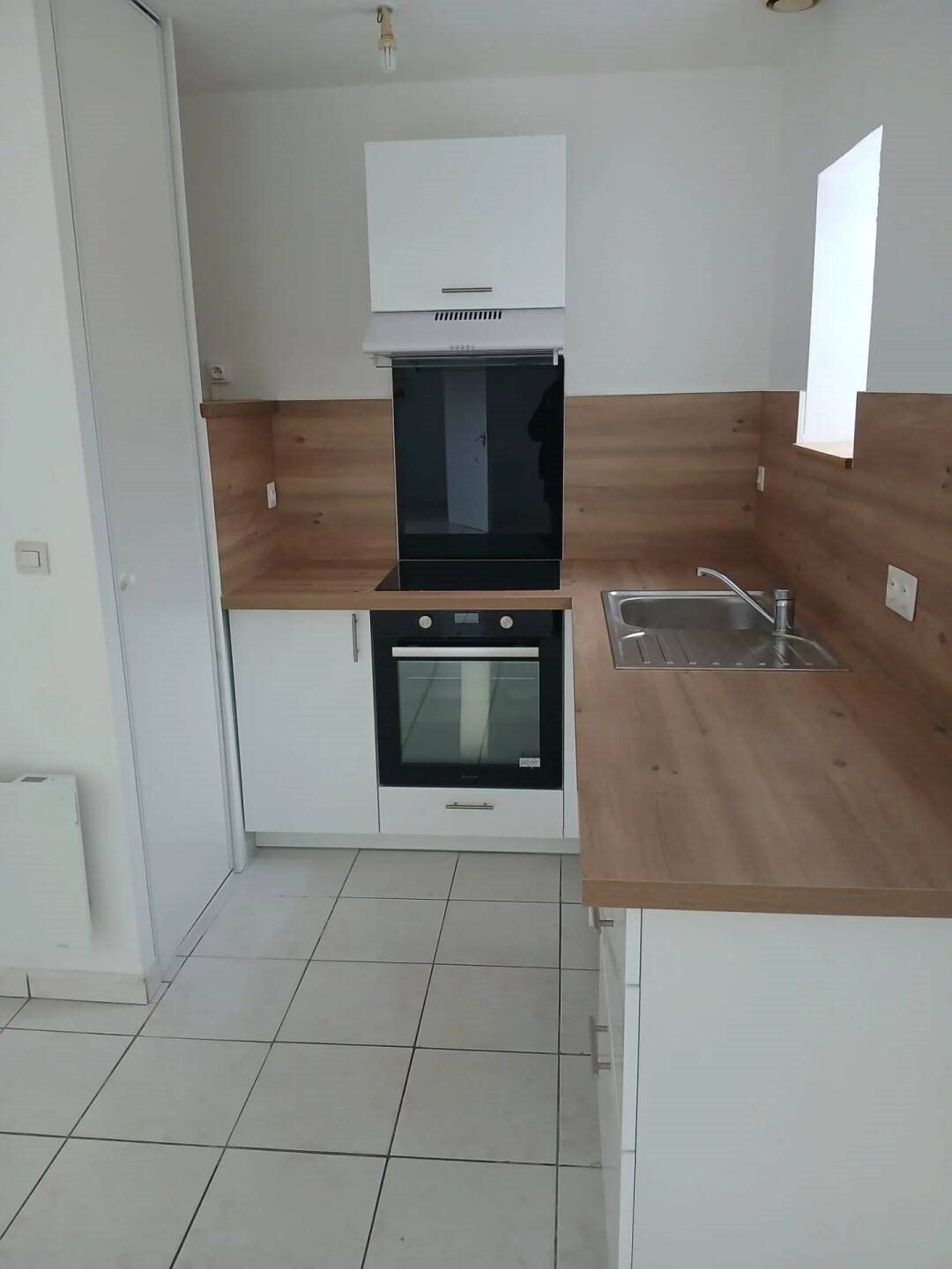 Appartement à louer, 40m², Léognan