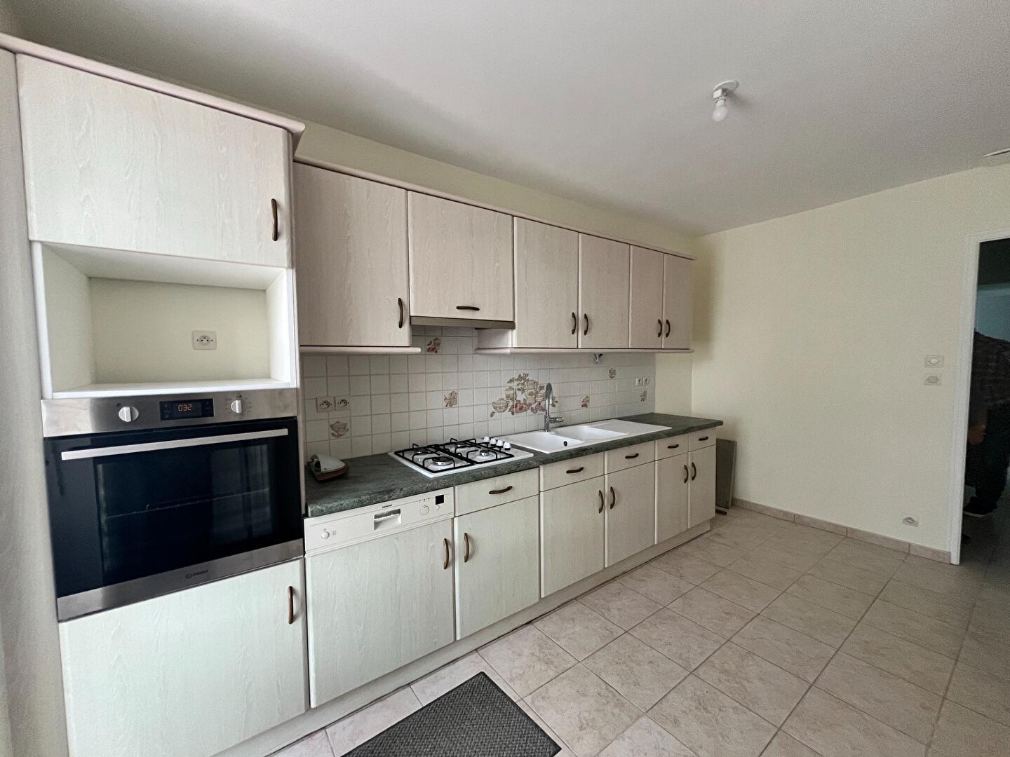 Maison à louer, 81m², La Vernelle