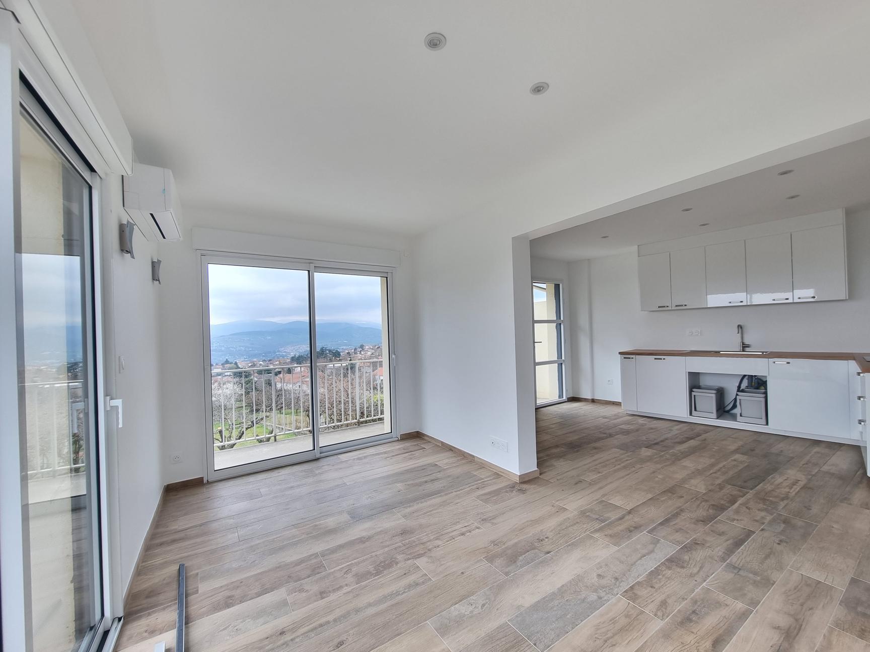 Maison à louer, 61m², Saint-Martin-la-Plaine
