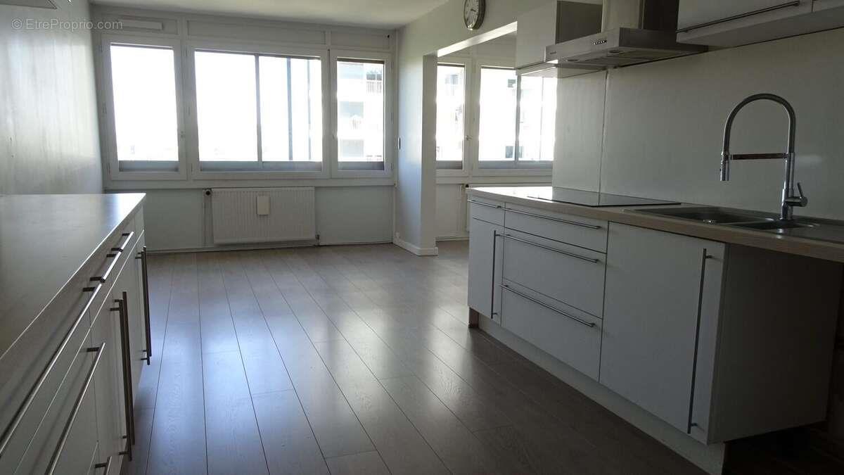 Appartement à vendre, 145m², Saint-Etienne
